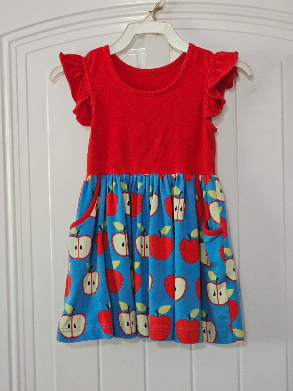 Apple Ruffle Sleeve Pocket Dress -Kelly's Kids Size 3/4